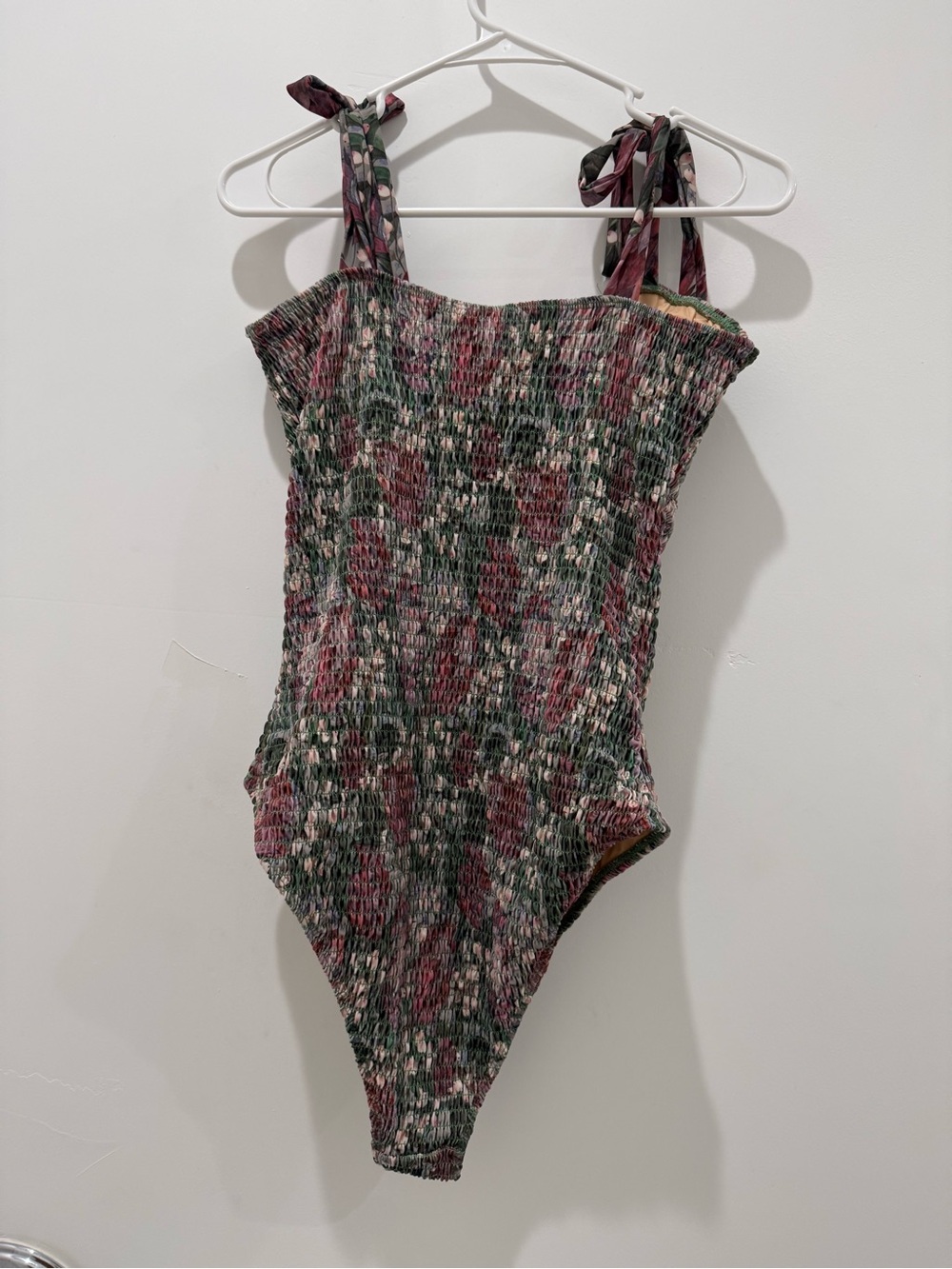 Geode Swim Wear - Picture 3 of 5